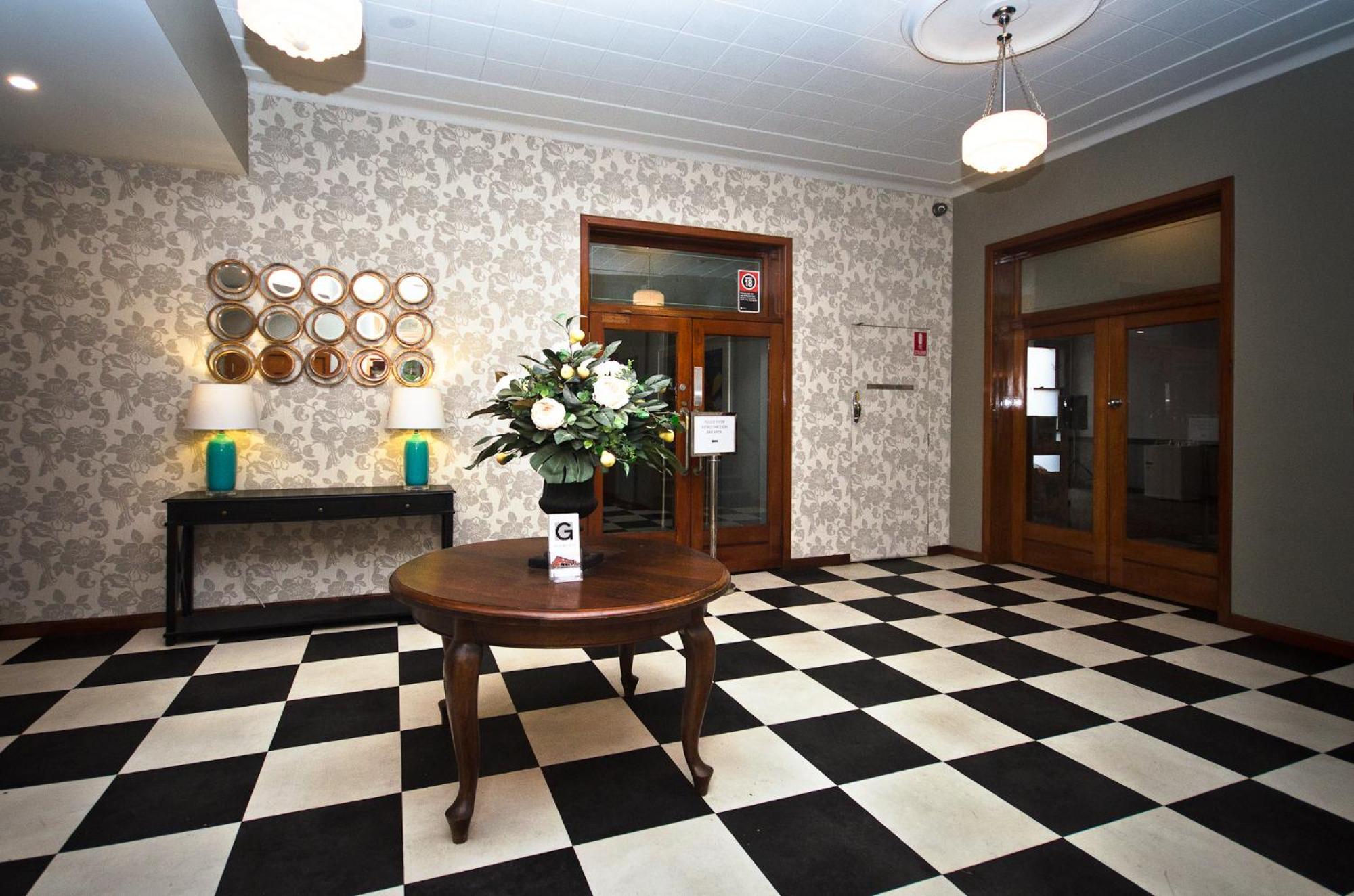 The George Hotel Батерст Экстерьер фото